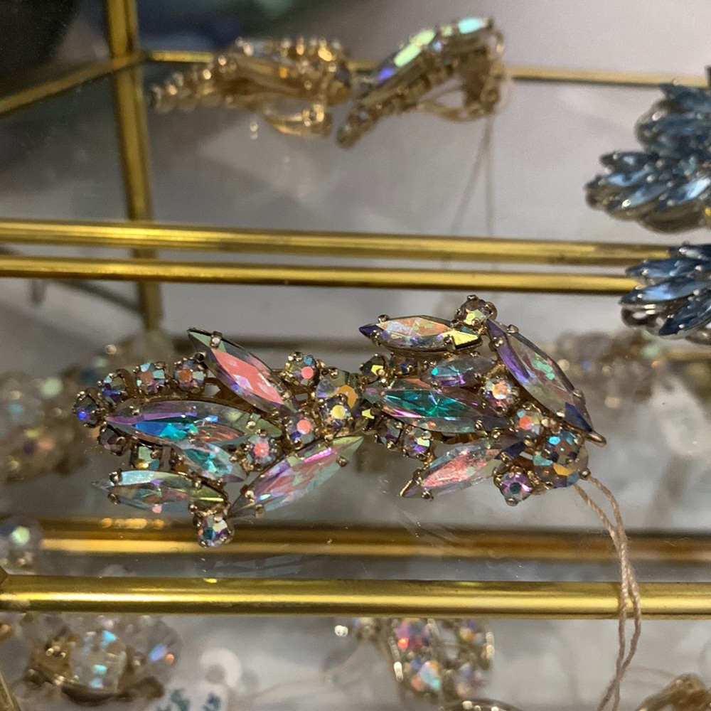 Vintage Mid-Century Alfred Philippe/Trifari Clip on Earrings